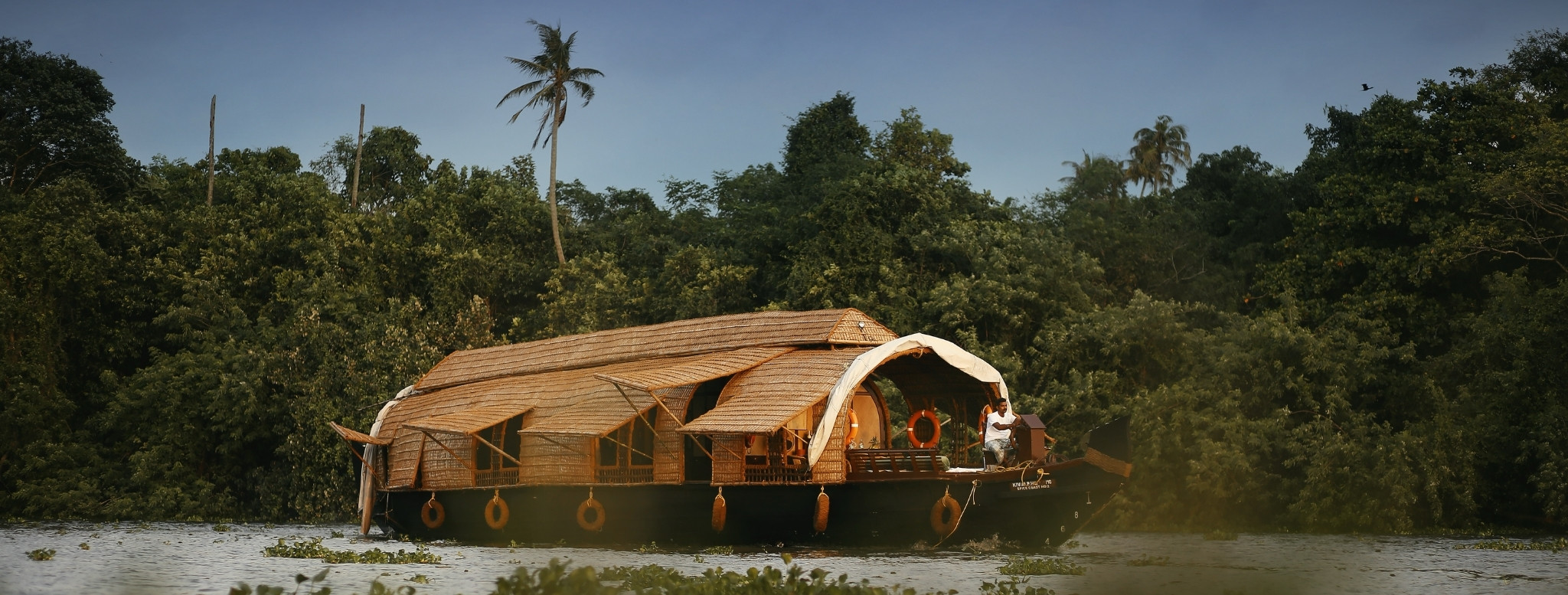Backwaters du Kerala, entre végétation tropicale et lenteur apaisante – Horizons Nouveaux