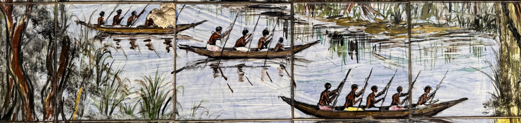 Détail de la Fresque de l'Afrique au centre de Brazzaville. Réalisée en carrelage, elle représente une carte stylisée du continent africain ou des scènes symbolisant l'unité, l'histoire et les cultures de l'Afrique. Elle traite notamment du trafic des esclaves par les différentes puissances coloniales.