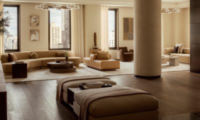 Aman New York, refuge urbain d'exception installé dans un bâtiment historique de Midtown Manhattan, offrant une expérience de luxe intimiste au cœur de l'effervescence new-yorkaise.