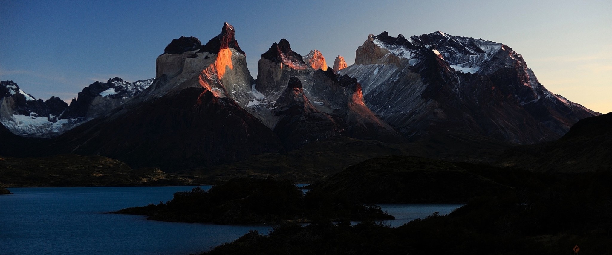 Patagonie australe, vignobles confidentiels de Mendoza et lumière estivale des grands espaces : un voyage sur mesure en Argentine en janvier entre nature spectaculaire, culture vivante et expériences d’exception – Horizons Nouveaux.