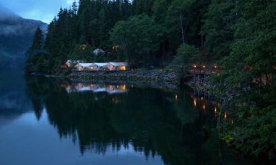 Clayoquot Wilderness Lodge, refuge exclusif accessible uniquement par bateau ou hydravion, au cœur de la nature sauvage de la Colombie-Britannique.